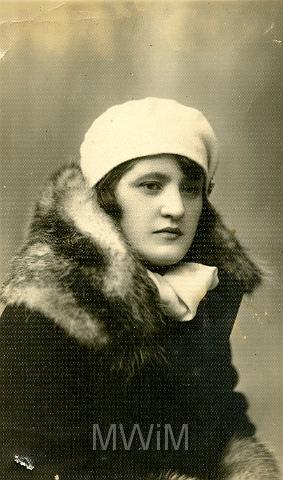 KKE 040.jpg - Helena Muszałowska z domu Bielawska, żona Józefa Muszałowskiego, Derażne, lata 20-te XX wieku.